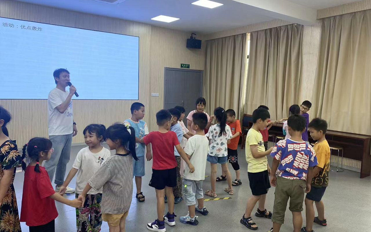 冷水江龙观乡中心学校